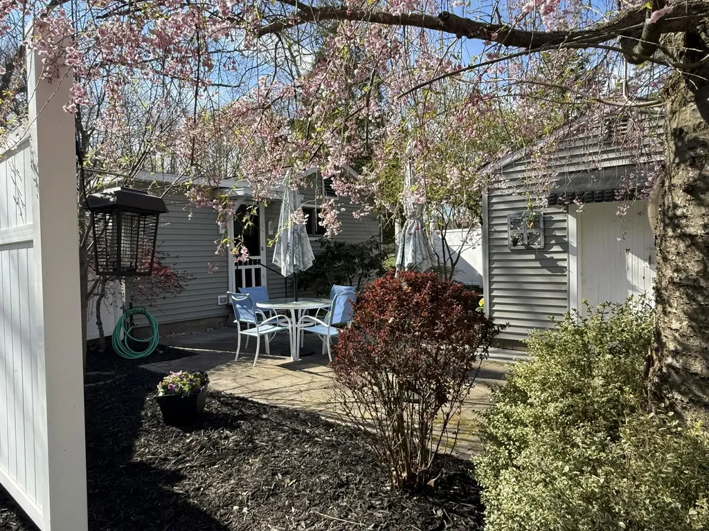 2148 N Lakeshore Drive Hamlin Township MI 49431