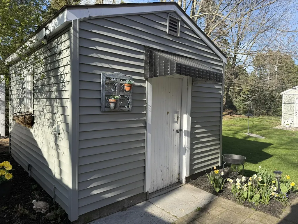 2148 N Lakeshore Drive Hamlin Township MI 49431