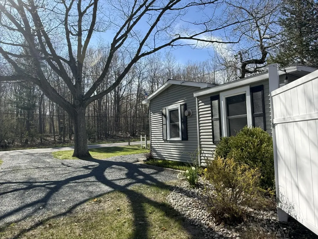 2148 N Lakeshore Drive Hamlin Township MI 49431