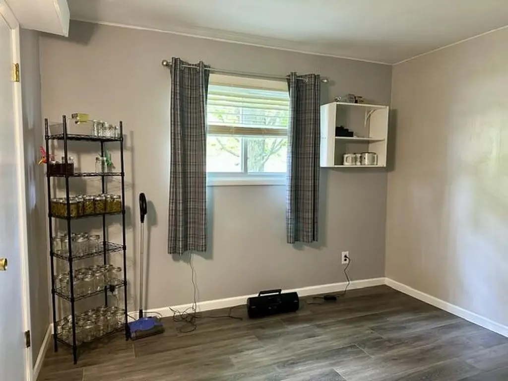 8942 E M-20 Newfield Township MI 49421