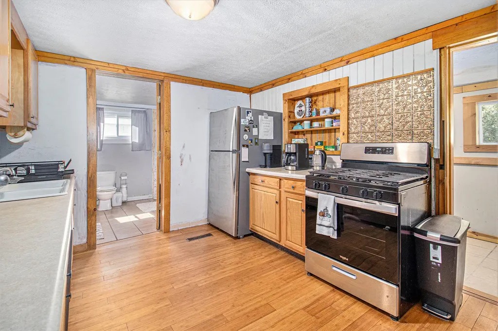 314 S 3rd Avenue Big Rapids City MI 49307