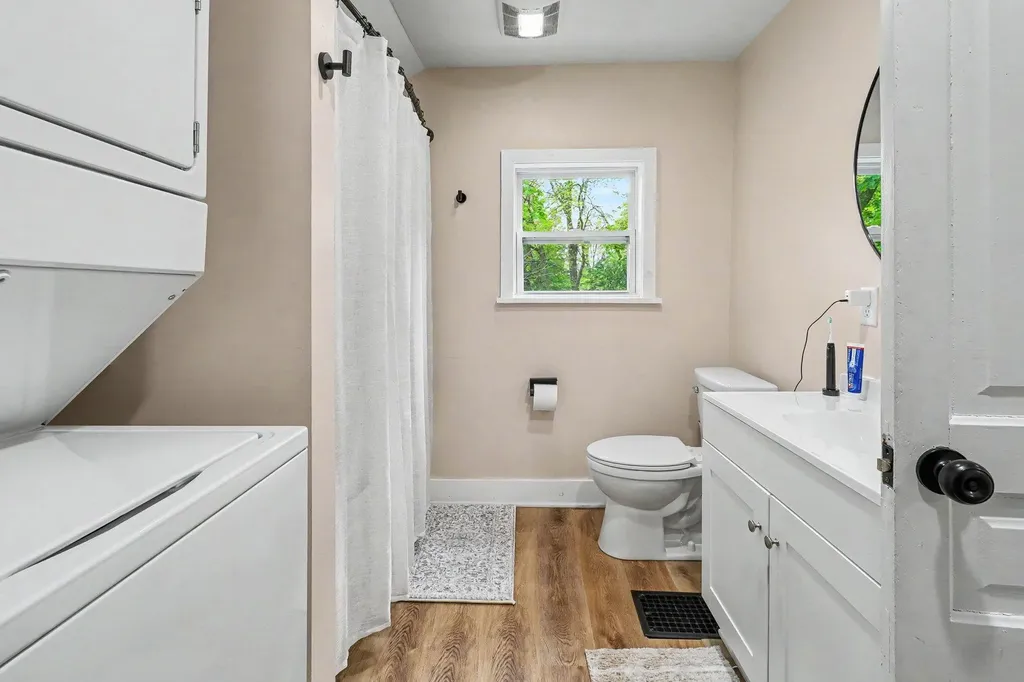 215 E Washington Street Greenville City MI 48838