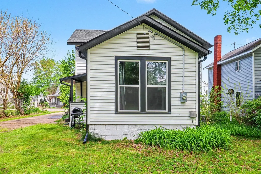 215 E Washington Street Greenville City MI 48838