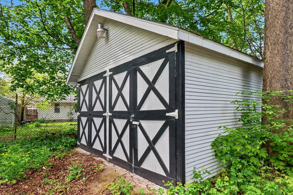 215 E Washington Street Greenville City MI 48838