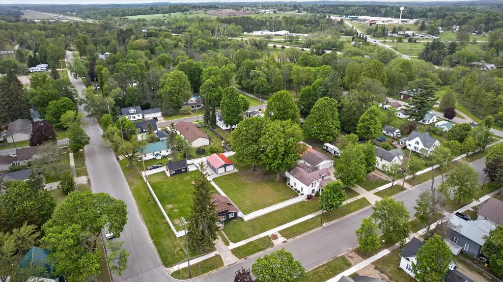 252 W Stimson Avenue Reed City City MI 49677