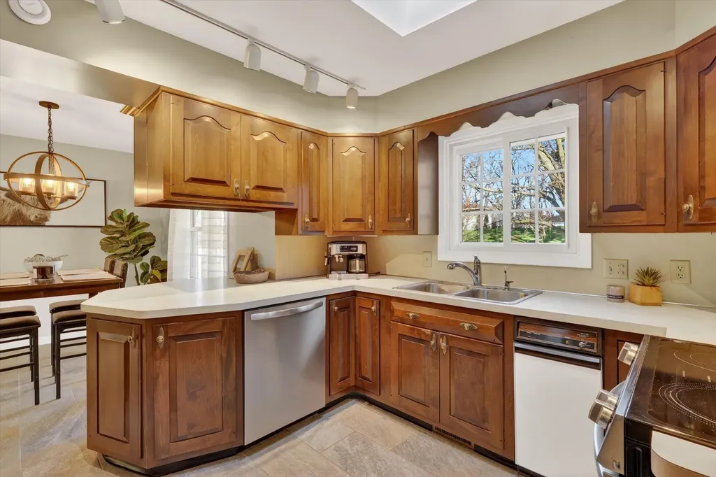 2757 Leelanau Drive NE Plainfield Charter Township MI 49525