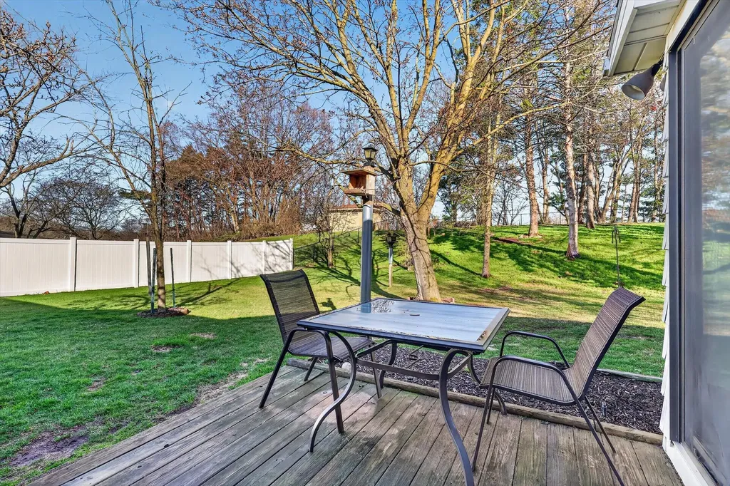 2757 Leelanau Drive NE Plainfield Charter Township MI 49525