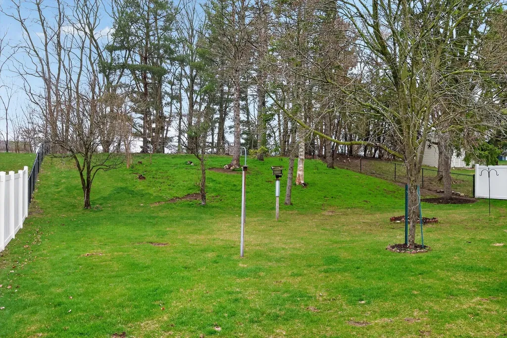 2757 Leelanau Drive NE Plainfield Charter Township MI 49525