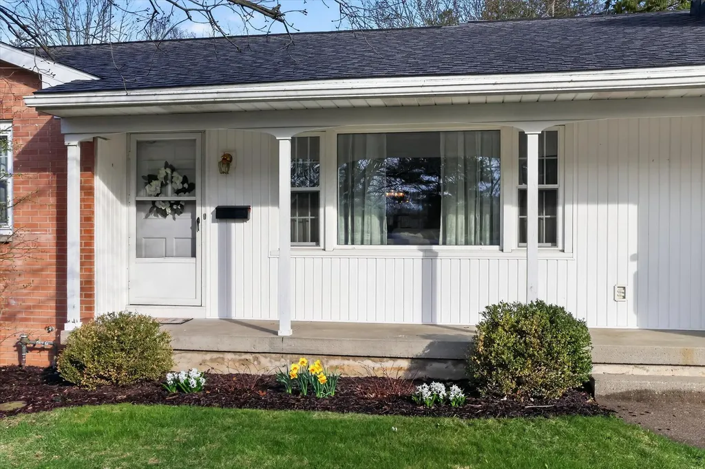 2757 Leelanau Drive NE Plainfield Charter Township MI 49525