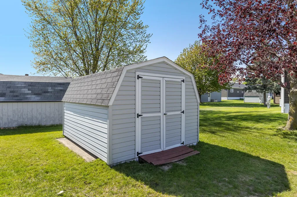 13735 Shamrock Lane Solon Township MI 49319