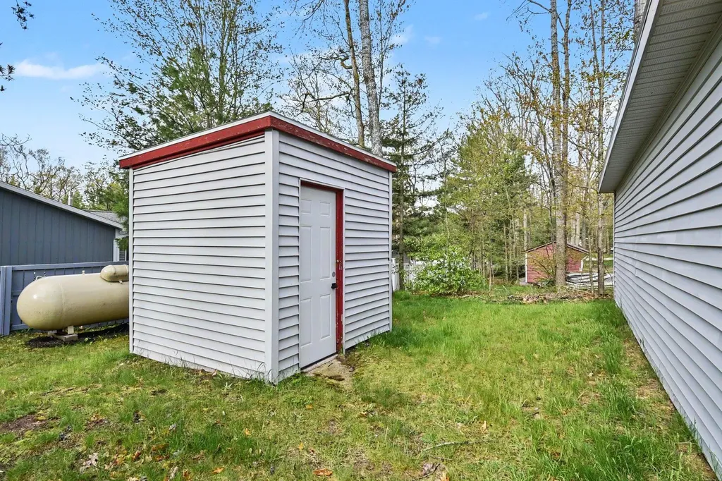 11952 Marber Drive Beaver Creek Township MI 48653