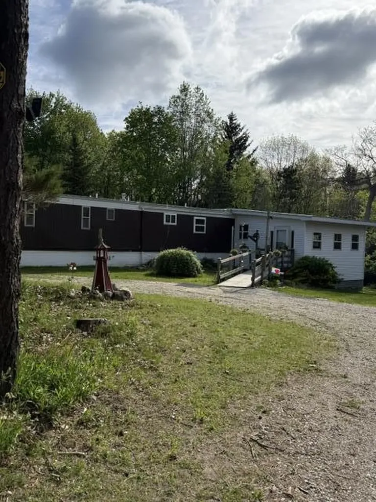 6572 Cottonwood Avenue Norwich Township MI 49307