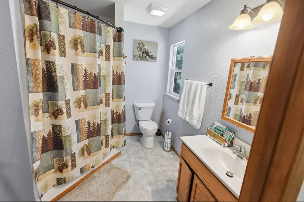 7492 E Townline Lake Road Hamilton Township MI 48625