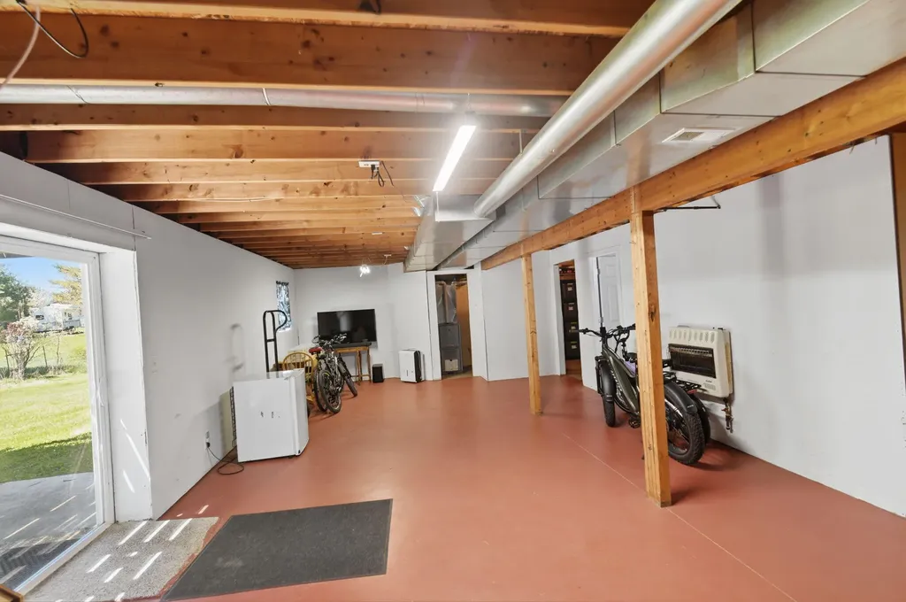7492 E Townline Lake Road Hamilton Township MI 48625