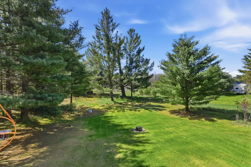 7492 E Townline Lake Road Hamilton Township MI 48625