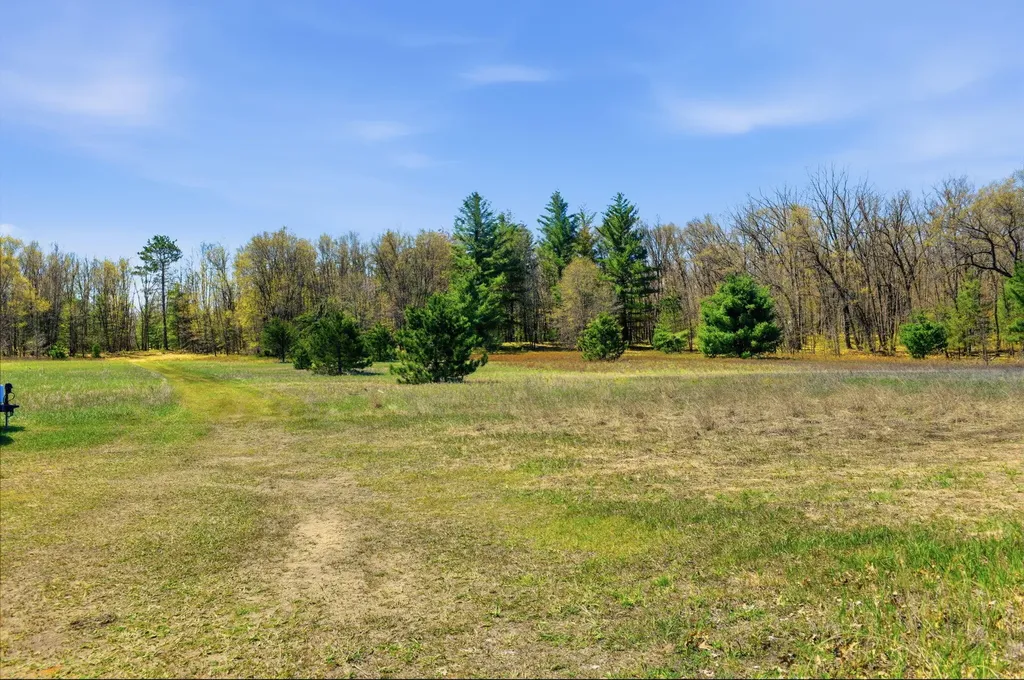 7492 E Townline Lake Road Hamilton Township MI 48625