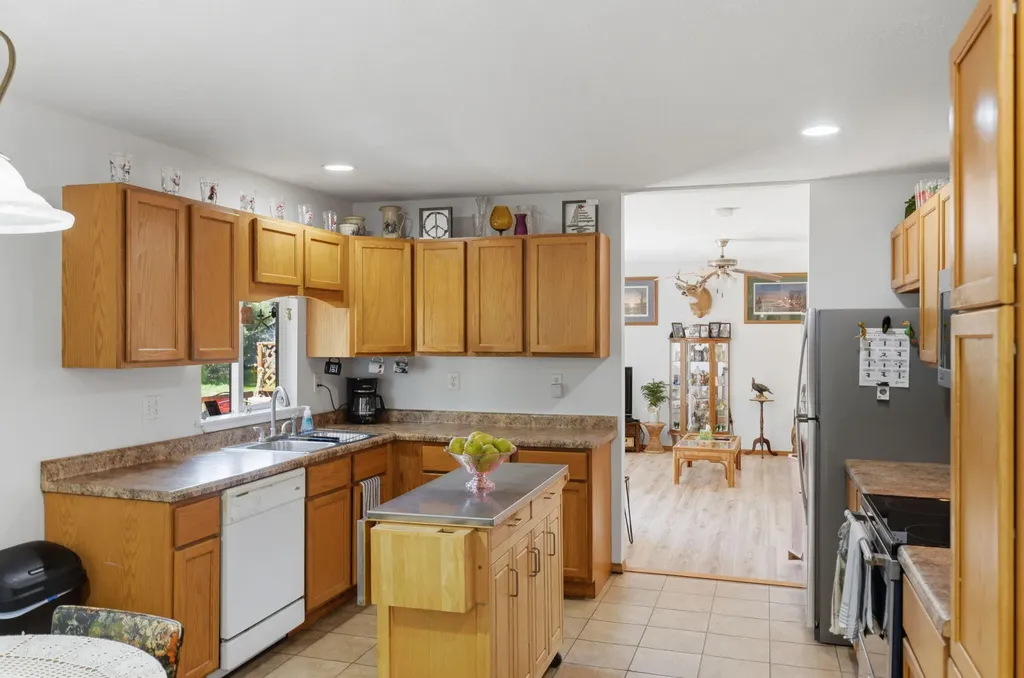 7492 E Townline Lake Road Hamilton Township MI 48625