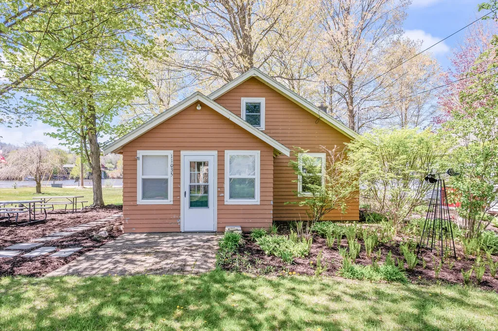 11035 Birchpark Drive Mecosta Township MI 49346