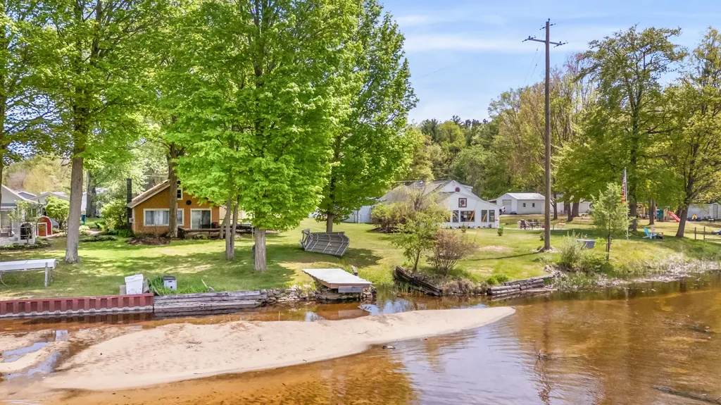 11035 Birchpark Drive Mecosta Township MI 49346