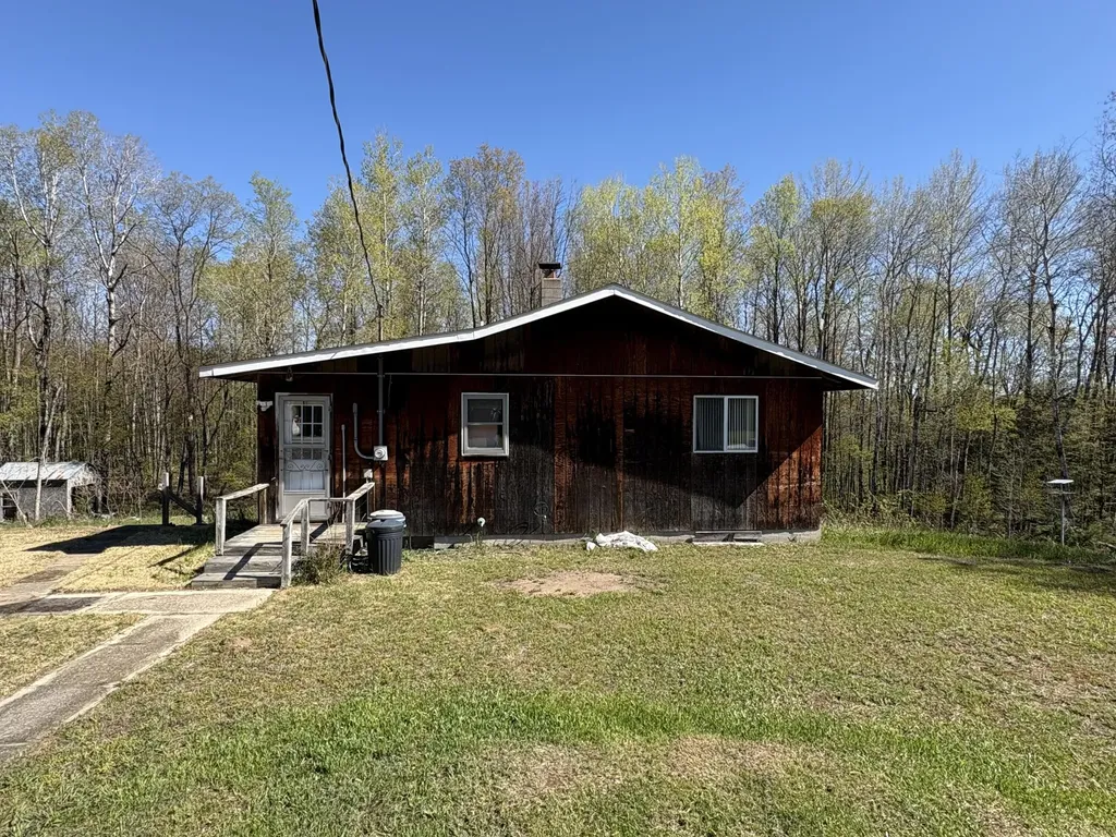 11904 E 8th Street Pinora Township MI 49677