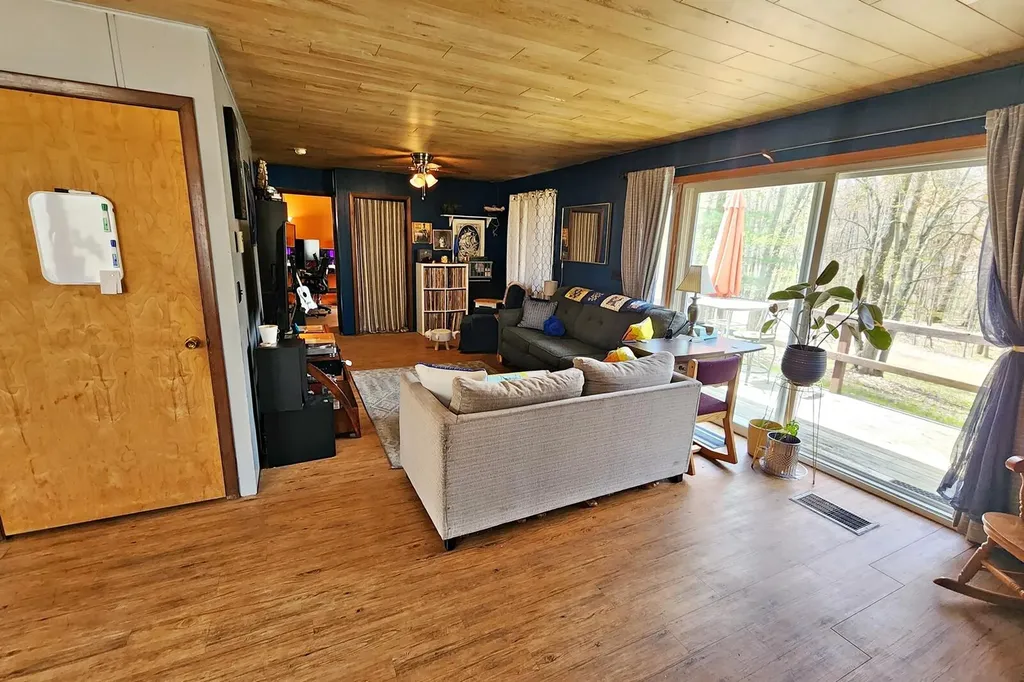10180 Eagle Pass Austin Township MI 49346