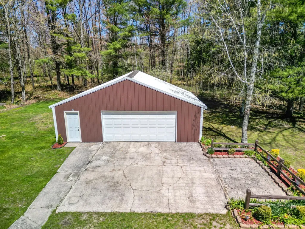 10343 N Walnut Avenue Home Township MI 49309