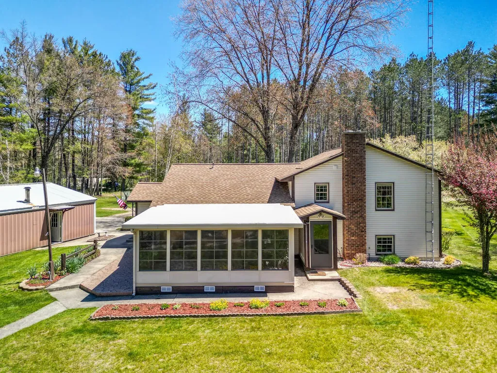10343 N Walnut Avenue Home Township MI 49309