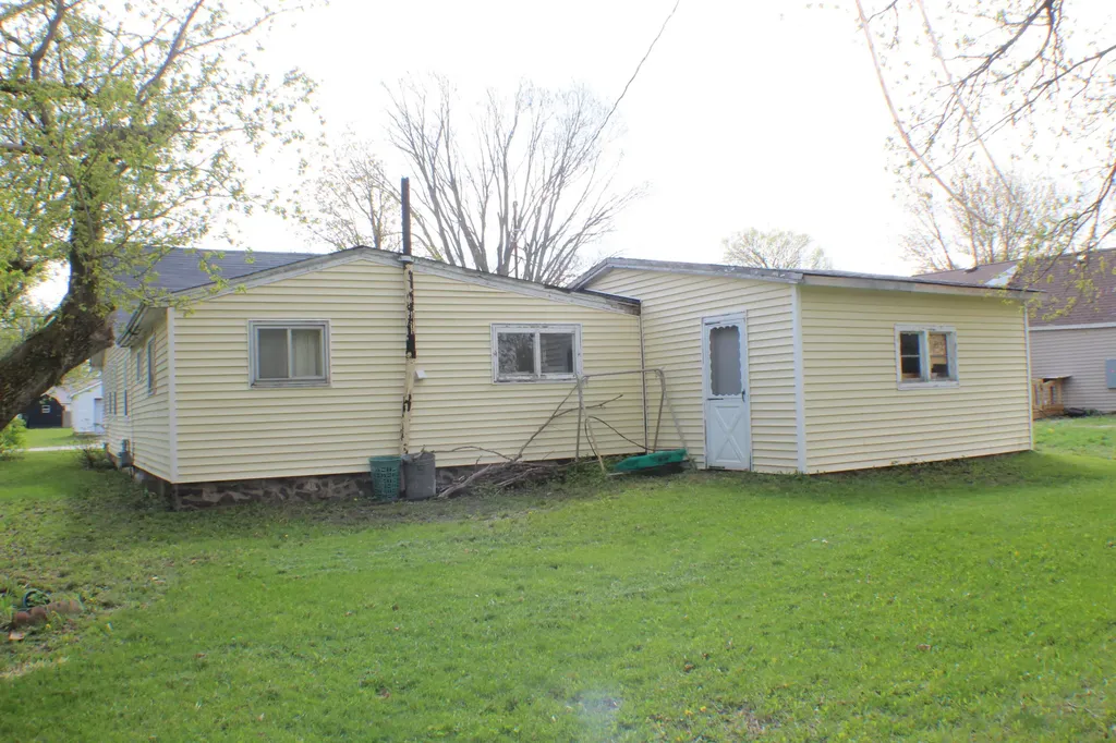417 Elm Street Unknown City MI 49659