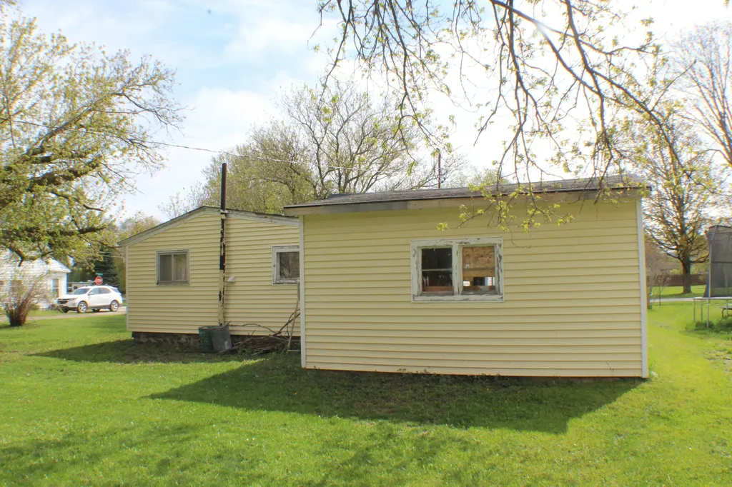 417 Elm Street Unknown City MI 49659