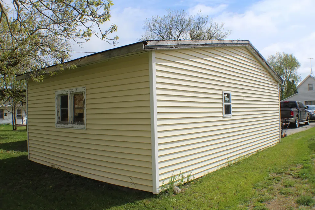 417 Elm Street Unknown City MI 49659