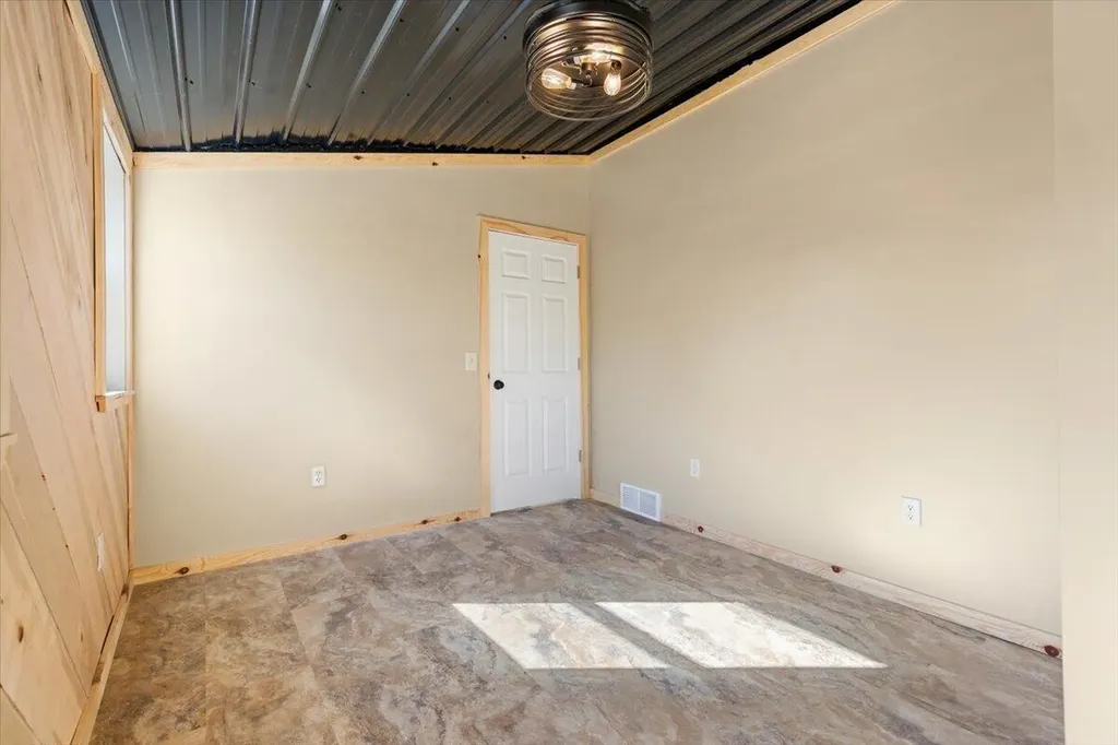 136 Pleasant Drive Belvidere Township MI 48886
