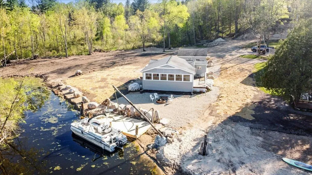 136 Pleasant Drive Belvidere Township MI 48886