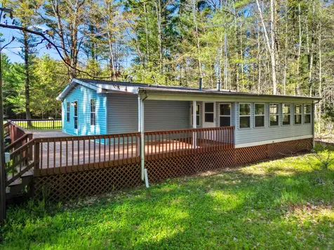 8943 E 36th Street Big Prairie Township MI 49337
