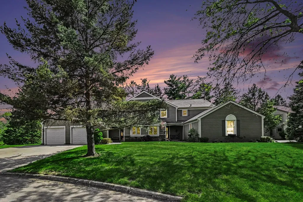 7117 Medallion Drive Delta Charter Township MI 48917