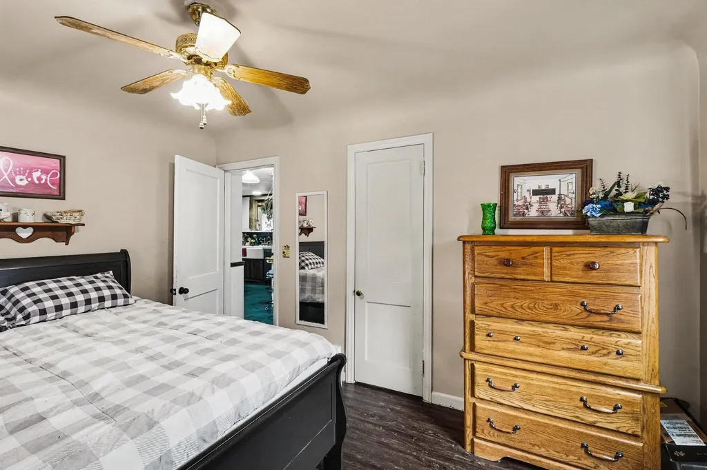 1008 W Grove Street Greenville City MI 48838