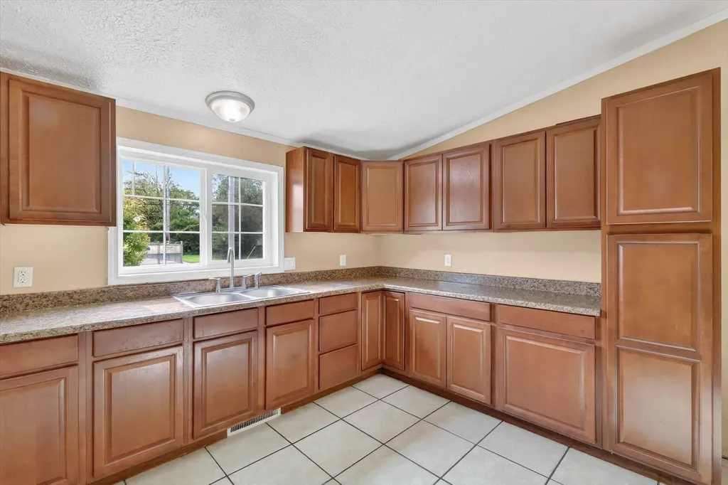 1809 Sunnyside Drive Kalamazoo Charter Township MI 49048