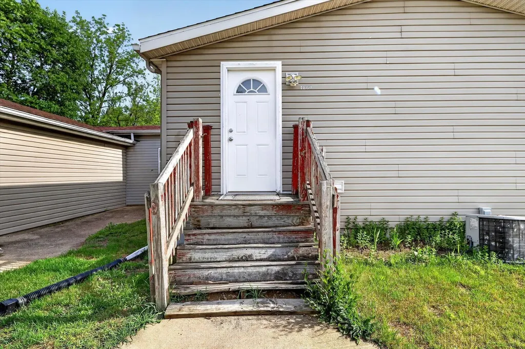 1809 Sunnyside Drive Kalamazoo Charter Township MI 49048