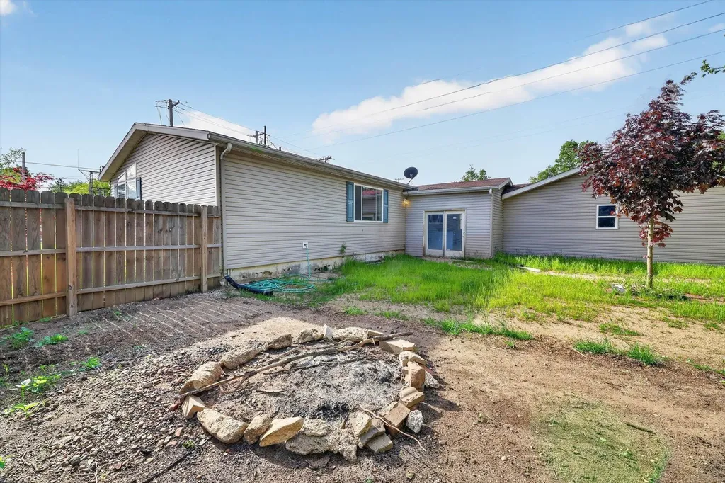 1809 Sunnyside Drive Kalamazoo Charter Township MI 49048