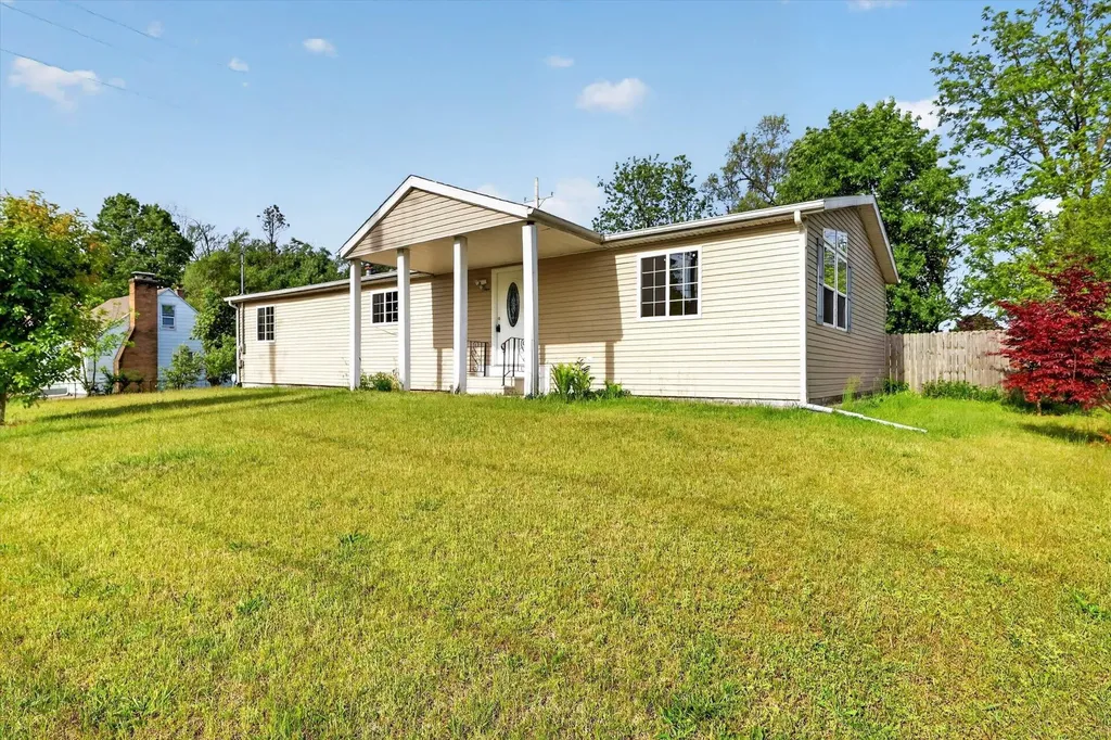 1809 Sunnyside Drive Kalamazoo Charter Township MI 49048