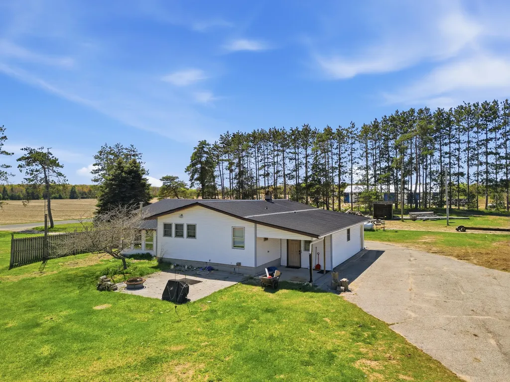 12686 Buchanan Road Austin Township MI 49346
