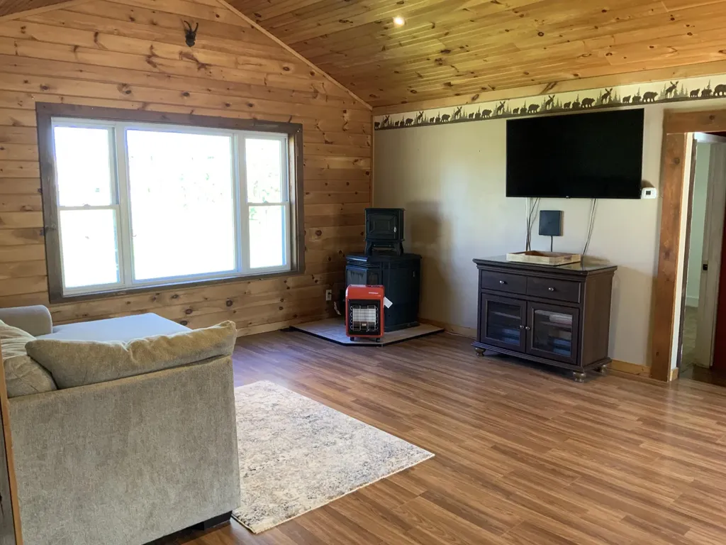 16658 140th Avenue Rose Lake Township MI 49655