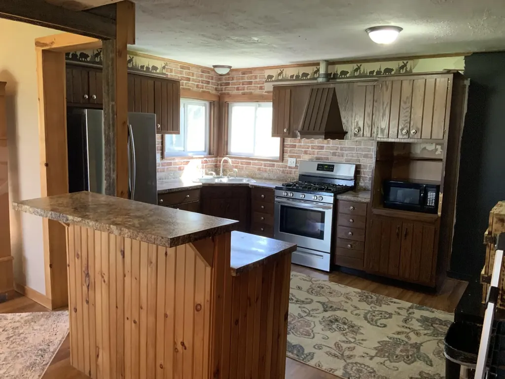 16658 140th Avenue Rose Lake Township MI 49655