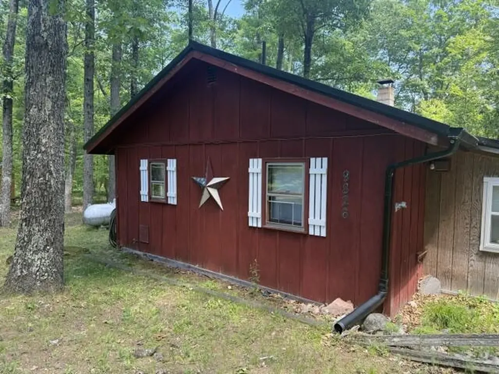 9826 S Orchid Avenue Lake Township MI 49304