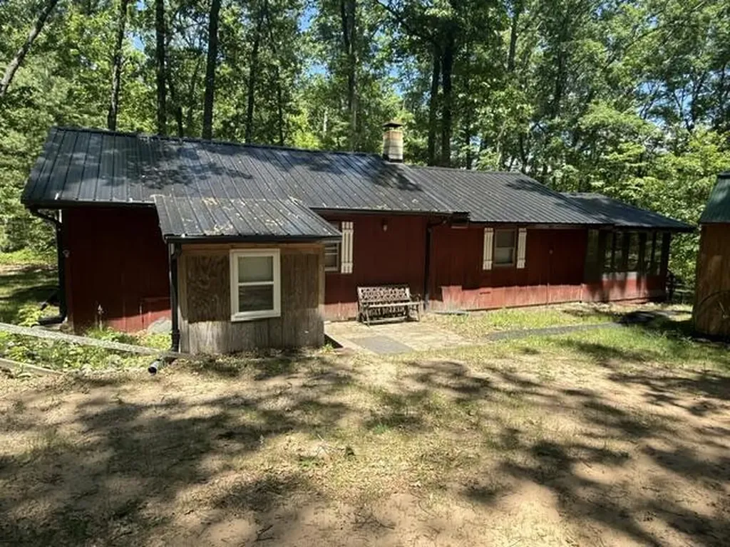 9826 S Orchid Avenue Lake Township MI 49304