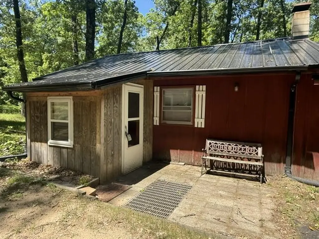 9826 S Orchid Avenue Lake Township MI 49304
