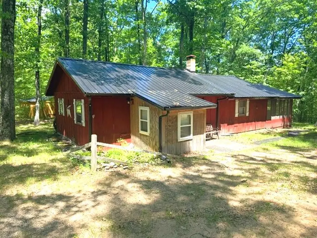 9826 S Orchid Avenue Lake Township MI 49304