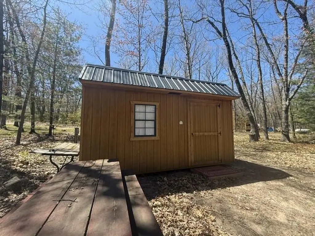 9826 S Orchid Avenue Lake Township MI 49304