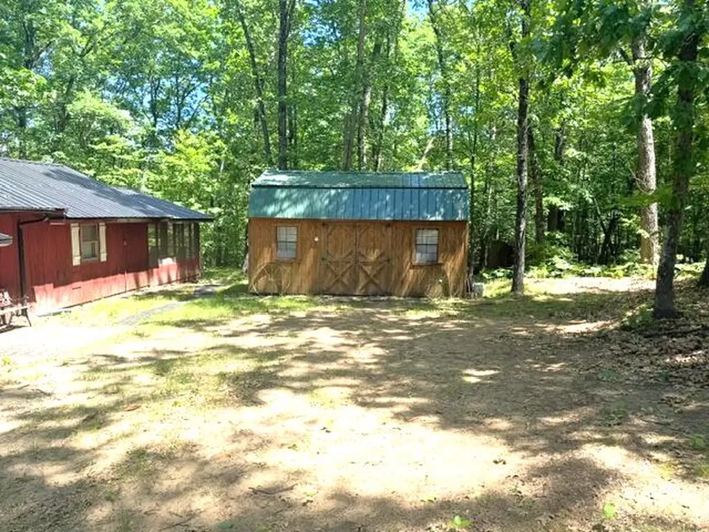 9826 S Orchid Avenue Lake Township MI 49304
