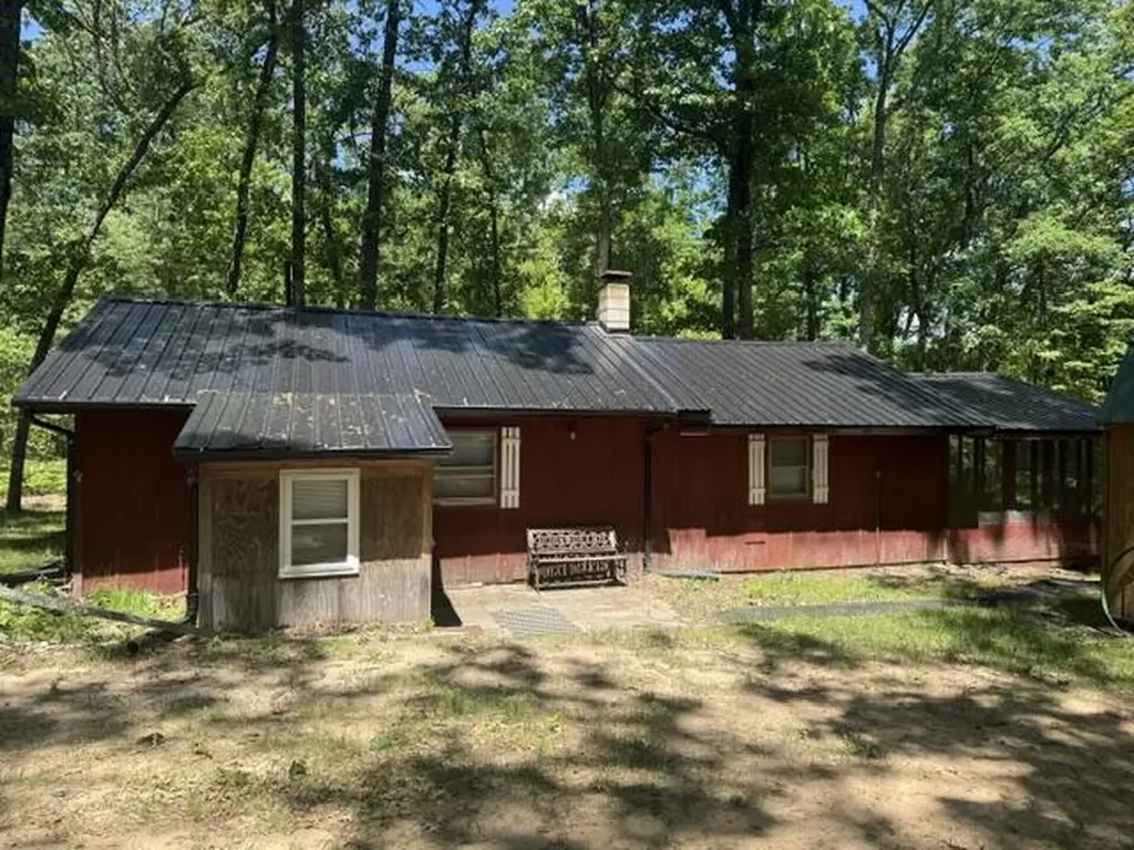 9826 S Orchid Avenue Lake Township MI 49304