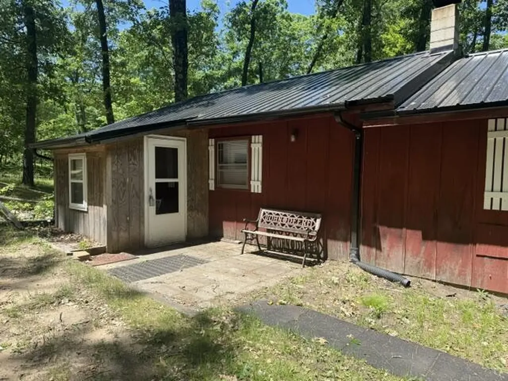 9826 S Orchid Avenue Lake Township MI 49304